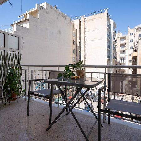 Exclusive Apartment In The Heart Of Афины Экстерьер фото