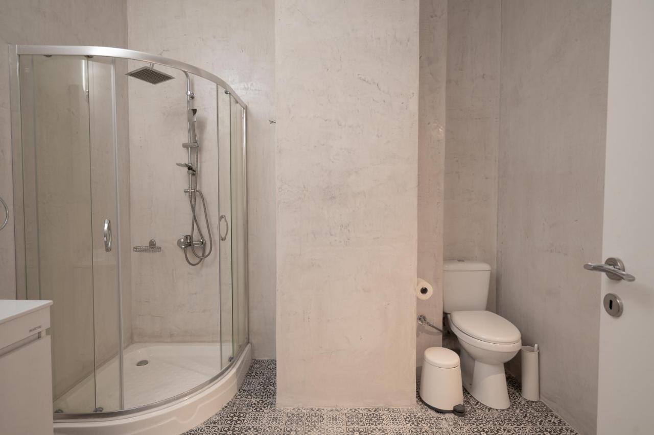 Exclusive Apartment In The Heart Of Афины Экстерьер фото